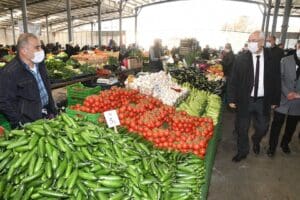 Karabağlar Belediyesi, tam kapanma s&uuml;recinde cumartesi g&uuml;nleri yeniden a&ccedil;ılmasına karar