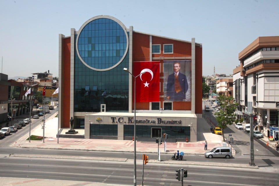 Karabağlar Belediyesi, 9 Haziran&rsquo;da y&uuml;r&uuml;rl&uuml;ğe giren 7326 sayılı bazı alacakların