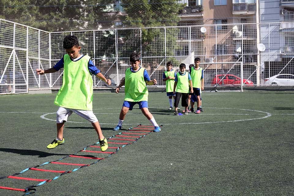 Başta &ccedil;ocuklar ve gen&ccedil;ler olmak &uuml;zere vatandaşların yaz tatillerini daha