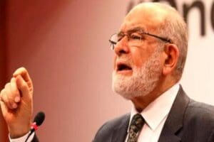 Saadet Partisi lideri&nbsp;Temel Karamollaoğlu, iktidarı eleştirerek, "Erdoğan halkın barınma sorununa