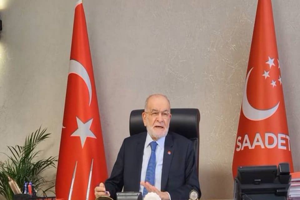 Millet İttifakı&rsquo;nın cumhurbaşkanı adayı CHP lideri&nbsp;Kemal Kılı&ccedil;daroğlu&rsquo;yla birlikte Sakarya&rsquo;daki mitinge