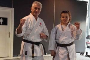 İzmir'de engelli sporcu Sezen Kaya (19), karatede T&uuml;rkiye'nin ilk mental