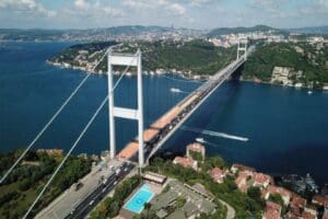 Karayolları Genel M&uuml;d&uuml;rl&uuml;ğ&uuml;, Fatih Sultan Mehmet K&ouml;pr&uuml;s&uuml;&rsquo;nde asfalt bakım &ccedil;alışması