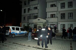 Manisa’nın Turgutlu ilçesinde, 112 Acil Çağrı Merkezi'ni arayıp, ‘karımı ve