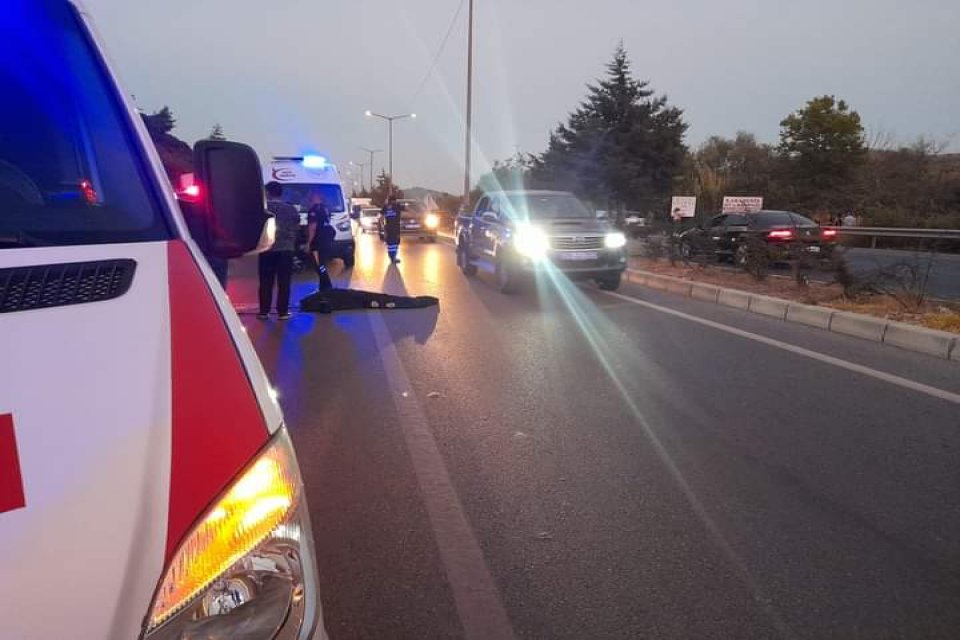 AYDIN&rsquo;ın S&ouml;ke İl&ccedil;esinde, yaya olarak yolun karşısına ge&ccedil;meye &ccedil;alışan Kaşif