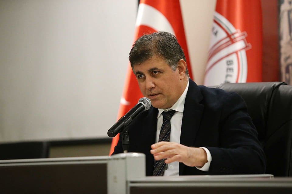 Proje ve hizmetlerine katılımcı y&ouml;netim anlayışıyla y&ouml;n veren Karşıyaka Belediyesi,