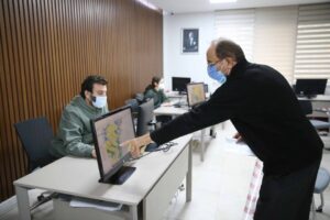 Karşıyaka Belediyesi, belediyede askıya çıkan Cumhuriyet Mahallesinin tamamını, İnönü ve