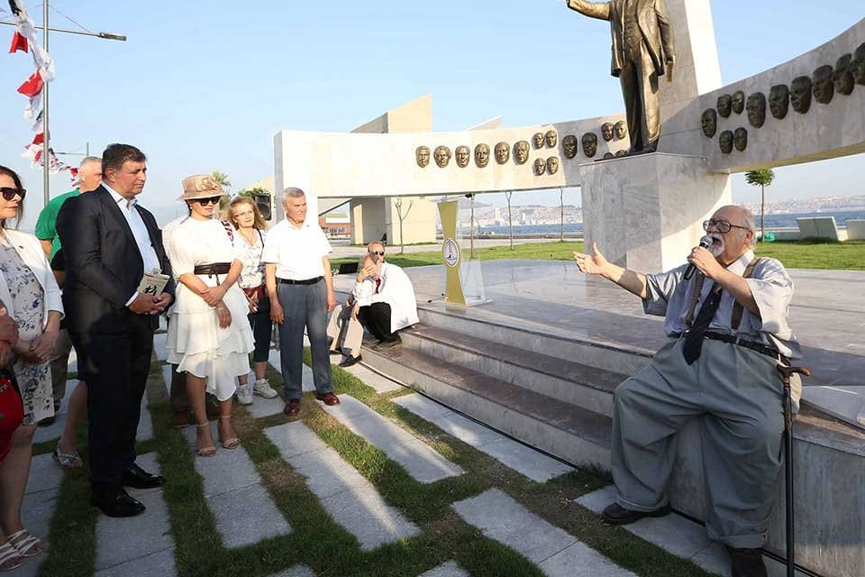 Karşıyaka Belediyesi, &ldquo;kent, kent ve kentlilik k&uuml;lt&uuml;r&uuml;&rdquo; temalı &ouml;yk&uuml; ve