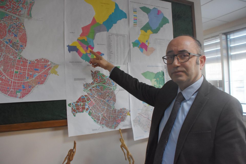 İzmir'in Karşıyaka ilçesinde, 3 mahalleyi kapsayan kentsel dönüşüm imar planında