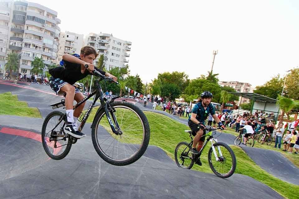 Karşıyaka Belediyesi Zeynep Aslan Pump Track Pisti ilk kez d&uuml;zenlenecek
