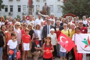 Karşıyaka, 30 Ağustos Zafer Bayramı&rsquo;nı b&uuml;y&uuml;k bir coşku ve heyecanla