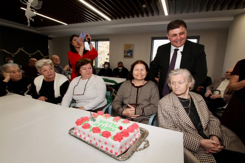 Karşıyaka Belediyesi ile T&uuml;rkiye Alzheimer Derneği İzmir Şubesi ve Ege