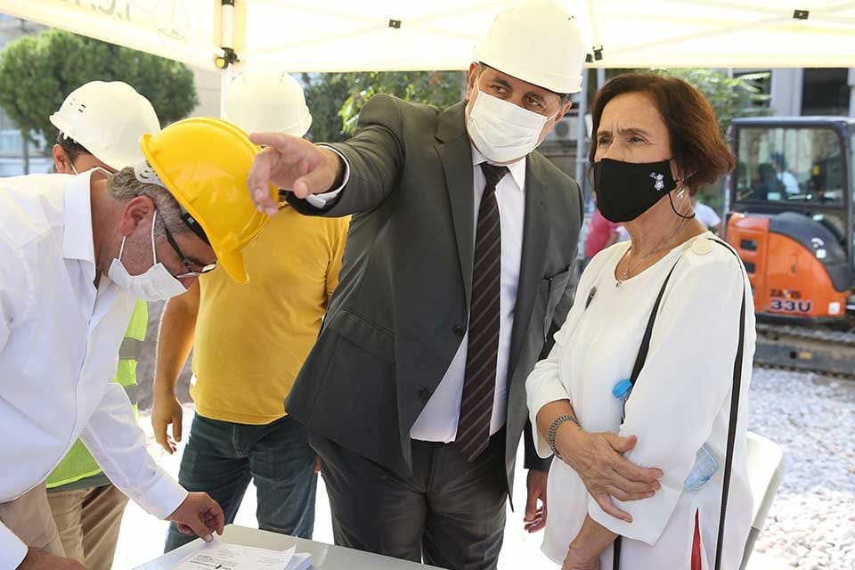 Karşıyaka Belediyesi tarafından kente kazandırılacak &lsquo;Alzheimer Merkezi&rsquo;nin yapım &ccedil;alışmalarına başlanırken,