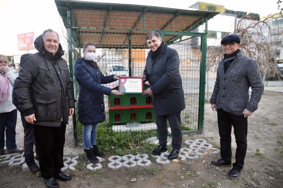 Karşıyaka Belediyesi tarafından, hayırsever vatandaşların katkılarıyla il&ccedil;ede bulunan parkların tamamına