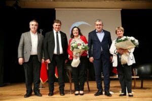 Karşıyaka Belediyesi tarafından Cumhuriyet&rsquo;in kuruluşunun 98. yılı etkinlikleri kapsamında d&uuml;zenlenen