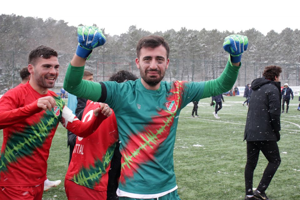 MİSLİ.com 3'üncü Lig 3'üncü Grup'ta takımdaki koronavirüs vakalarının gölgesinde oynadığı