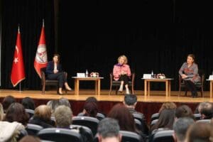 Karşıyaka Belediyesi D&uuml;nya Emek&ccedil;i Kadınlar G&uuml;n&uuml; kapsamında, "Girişimci Kadınlar Konuşuyor&rdquo;