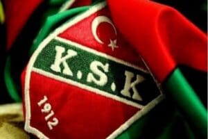 KARŞIYAKA'nın B&ouml;lgesel Gelişim Ligi'ndeki U19 takımını &ccedil;alıştıran Antren&ouml;r Yasin G&uuml;lery&uuml;z'&uuml;n
