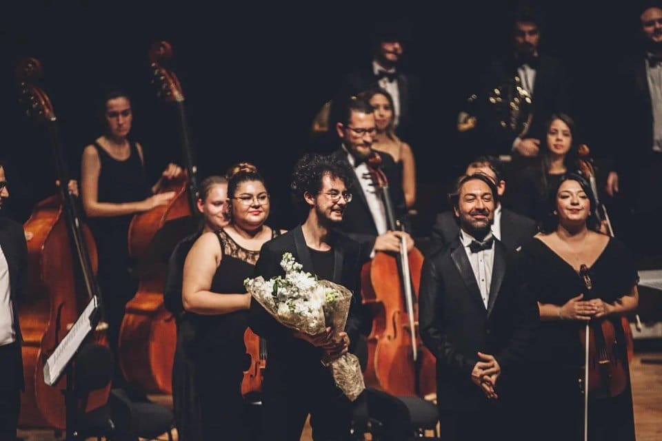 Karşıyaka Oda Orkestrası, yeni sezona muhteşem bir konserle &lsquo;Merhaba&rsquo; dedi.