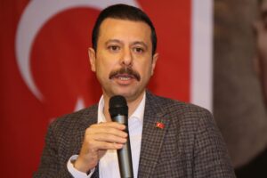 Karşıyaka Belediyesi Kent A.Ş.’nin bünyesindeki Kent Garden Restoranı için hazırlanan logo sert