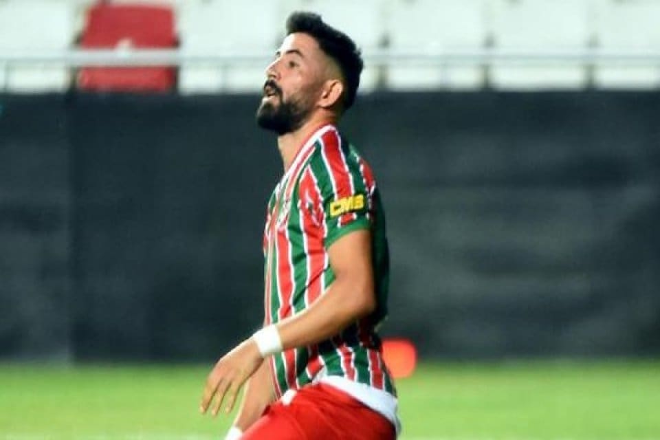 TFF 3'&uuml;nc&uuml; Lig 1'inci Grup ekiplerinden Karşıyaka'da yılbaşında kul&uuml;p bulması