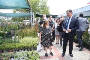 Sosyal ve k&uuml;lt&uuml;rel etkinlikleriyle kent yaşamına renk katan Karşıyaka Belediyesi,