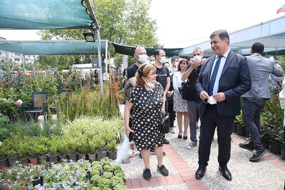 Sosyal ve k&uuml;lt&uuml;rel etkinlikleriyle kent yaşamına renk katan Karşıyaka Belediyesi,
