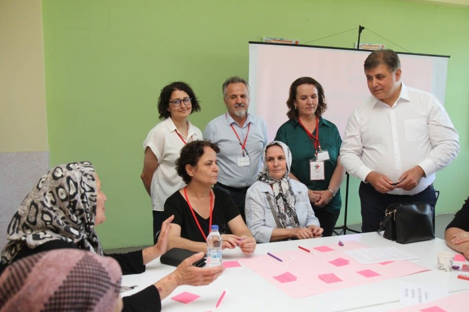 Karşıyaka Belediyesi ve &Ouml;rnekk&ouml;yl&uuml; Kadınlar Platformu iş birliğinde &lsquo;&Ouml;rnekk&ouml;y Kadın