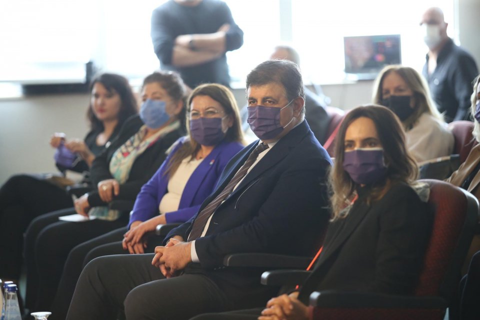 Karşıyaka Belediyesi Kadın ve Aile Hizmetleri M&uuml;d&uuml;rl&uuml;ğ&uuml; tarafından d&uuml;zenlenen Toplumsal