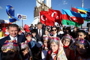 Bu yıl 30’uncu kez gerçekleştirilecek Uluslararası Karşıyaka Çocuk Festivali, yabancı