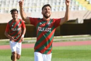 Transfer yasağı nedeniyle 5 yıl boyunca kadrosunu takviye edemeyerek bu