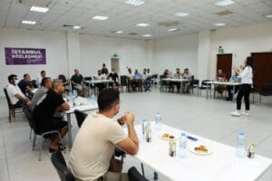 Karşıyaka Belediyesi, 0-3 yaş grubunda &ccedil;ocuğu olan babaların &ccedil;ocuk gelişimindeki
