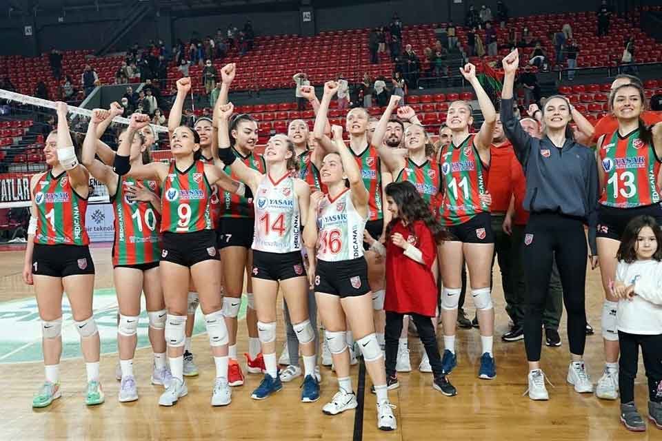 SİGORTA Shop Kadınlar Voleybol 1'inci Ligi A Grubu'nda d&uuml;n evinde