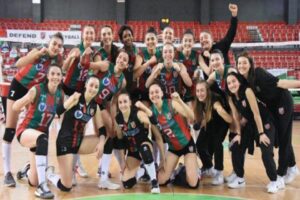 Sigorta Shop Kadınlar Voleybol 1'inci Ligi A Grubu'nda ilk 4'te