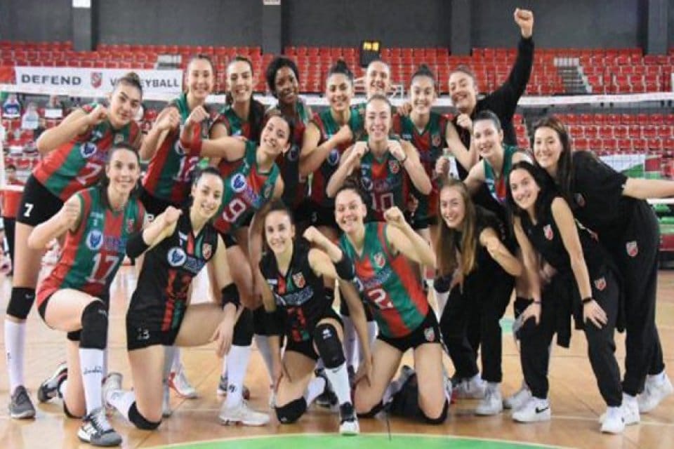 Sigorta Shop Kadınlar Voleybol 1'inci Ligi A Grubu'nda ilk 4'te