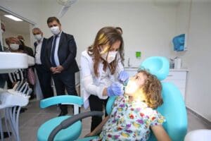 Karşıyaka Belediyesi tarafından Cumhuriyet Mahallesi&rsquo;ndeki B&uuml;lent Ecevit K&uuml;lt&uuml;r Merkezi&rsquo;nin zemin