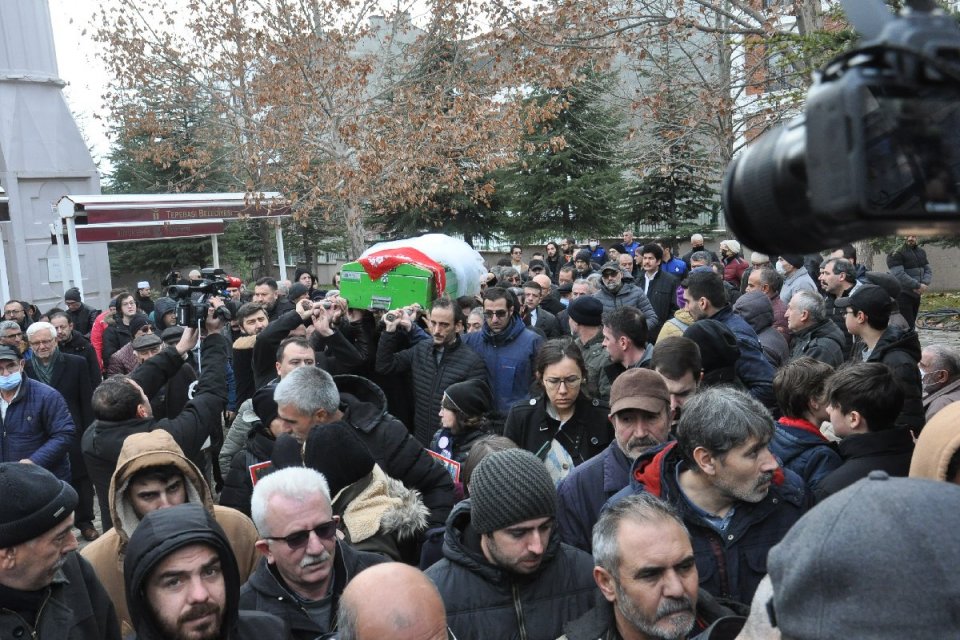 Eskişehir Tepebaşı il&ccedil;esinde d&uuml;n sabah saatlerinde işe gitmek i&ccedil;in evden