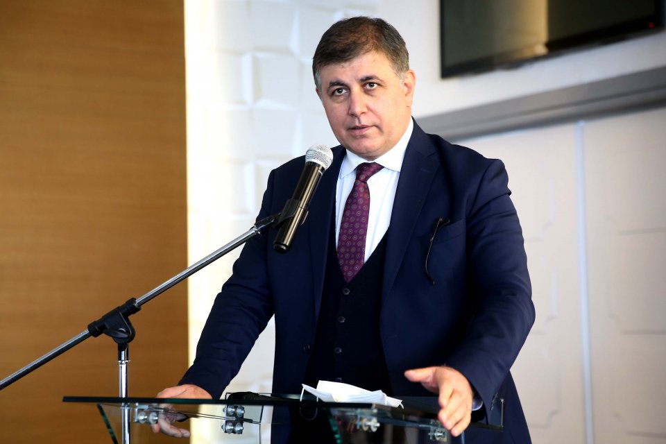 Karşıyaka Belediyesi tarafından apartman ve bina y&ouml;neticilerinin yerel y&ouml;netim sisteminin