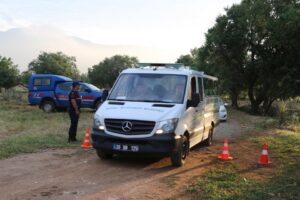 Denizli'nin Acıpayam il&ccedil;esinde &ouml;ld&uuml;r&uuml;l&uuml;p, g&ouml;m&uuml;ld&uuml;kleri belirtilen İsmail Yal&ccedil;ın (17) ile