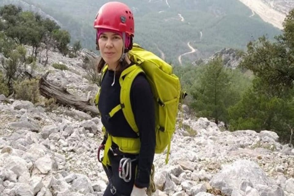 Antalya'ya tatile gelen, annesine Geyiksivrisi Dağı&rsquo;nın zirvesinde olduğuna dair mesaj