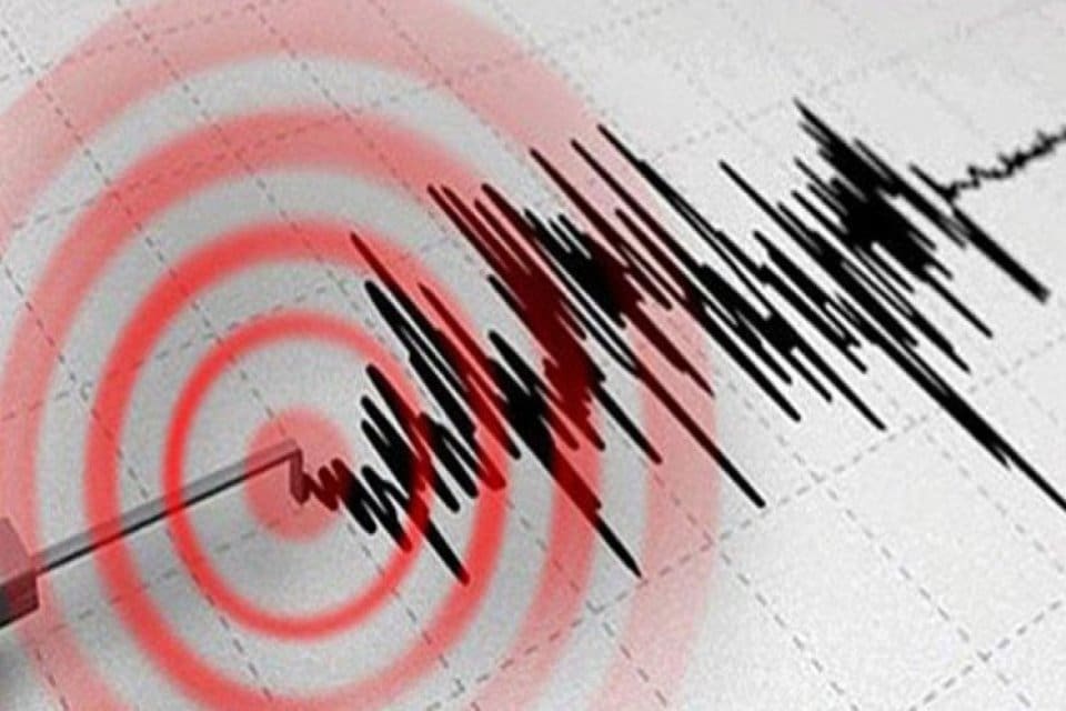 Kayseri'de saat 05.28'de&nbsp; 4.8 b&uuml;y&uuml;kl&uuml;ğ&uuml;nde deprem oldu.&nbsp; Kayseri&rsquo;de saat 05.28&rsquo;de