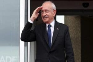 Millet İttifakı'nın cumhurbaşkanı adayı Kemal Kılı&ccedil;daroğlu i&ccedil;in yapılan afiş paylaşıldı.