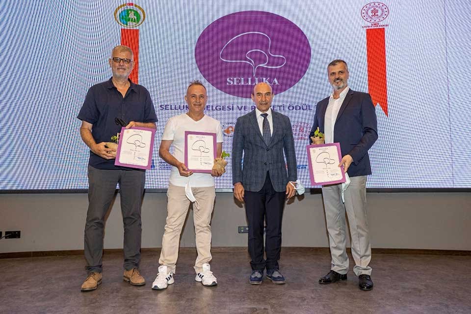 İzmir B&uuml;y&uuml;kşehir Belediye Başkanı Tun&ccedil; Soyer Selluka t&ouml;renine katıldı. Başkan