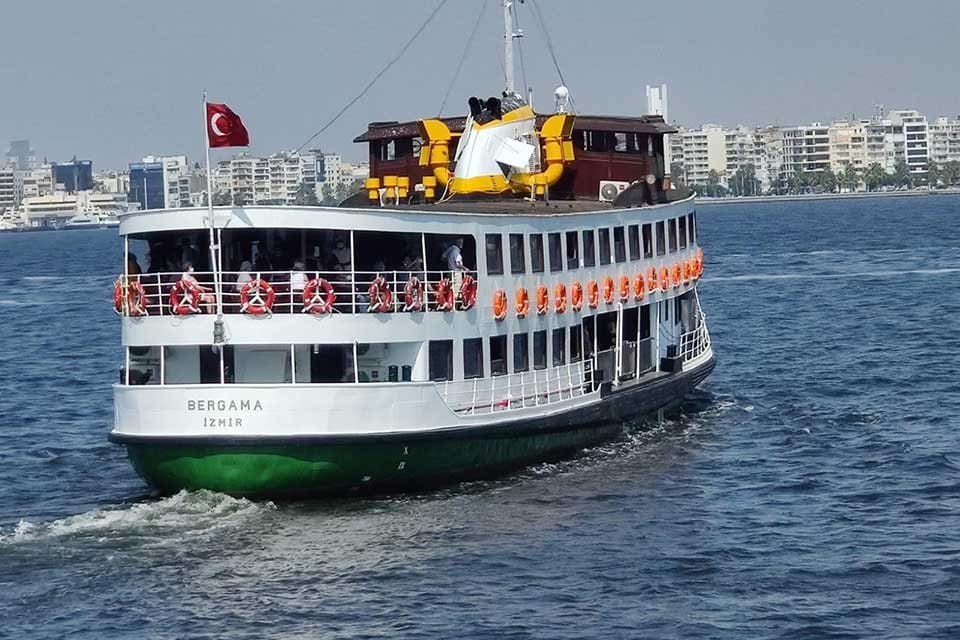 İzmir B&uuml;y&uuml;kşehir Belediyesi&rsquo;nin &ouml;zellikle merkeze uzak b&ouml;lgelerdeki kadınları, yaşadıkları kentle