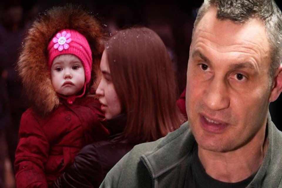 Kiev Belediye Başkanı Vitali Kli&ccedil;ko, AP muhabiri Francesca Ebel'in sivillerin