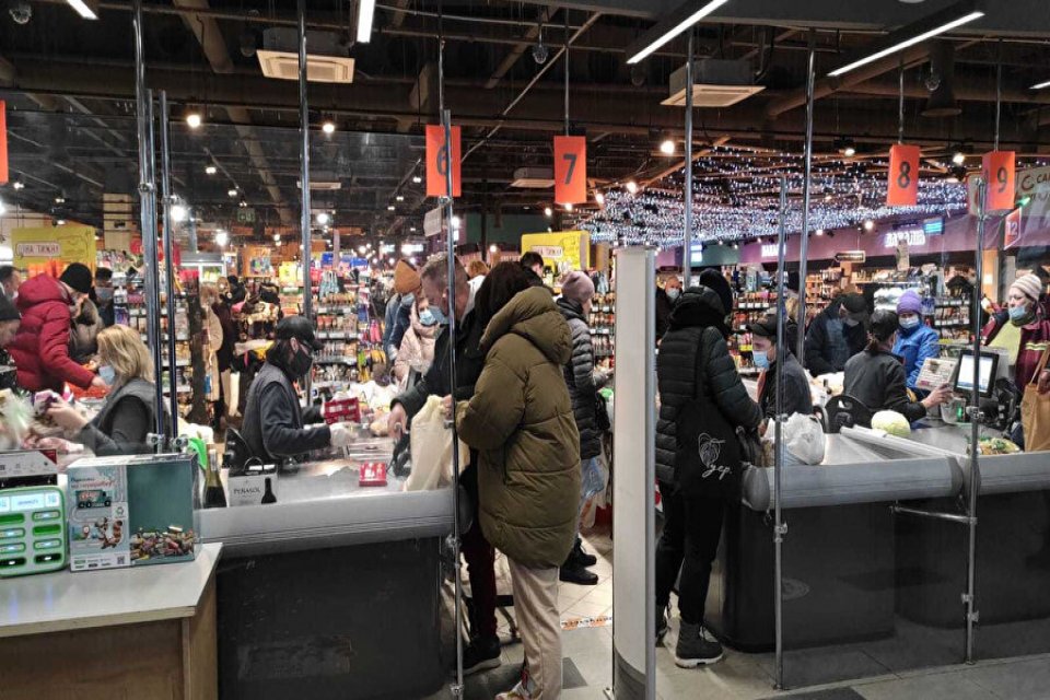 Ukrayna&rsquo;nın başkenti Kiev&rsquo;de sokağa &ccedil;ıkma yasağının kaldırılmasının ardından 3 g&uuml;nd&uuml;r