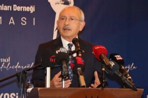 CHP lideri Kemal Kılıçdaroğlu, daha büyük zamların geleceğine dikkat çekerek,
