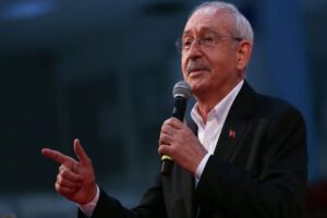 CHP Genel Başkanı Kemal Kılı&ccedil;daroğlu, İstanbul B&uuml;y&uuml;kşehir Belediyesinin "Hizmette 3.