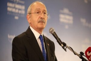 Boğaziçi Rumeli Hisarüstü-Aşiyan Füniküler hattının resmi açılışında konuşan CHP Genel