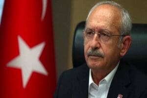 CHP Genel Başkanı&nbsp;Kemal Kılı&ccedil;daroğlu,&nbsp;D&uuml;zce'de meydana gelen 6.0 b&uuml;y&uuml;kl&uuml;ğ&uuml;ndeki depremin ardından,